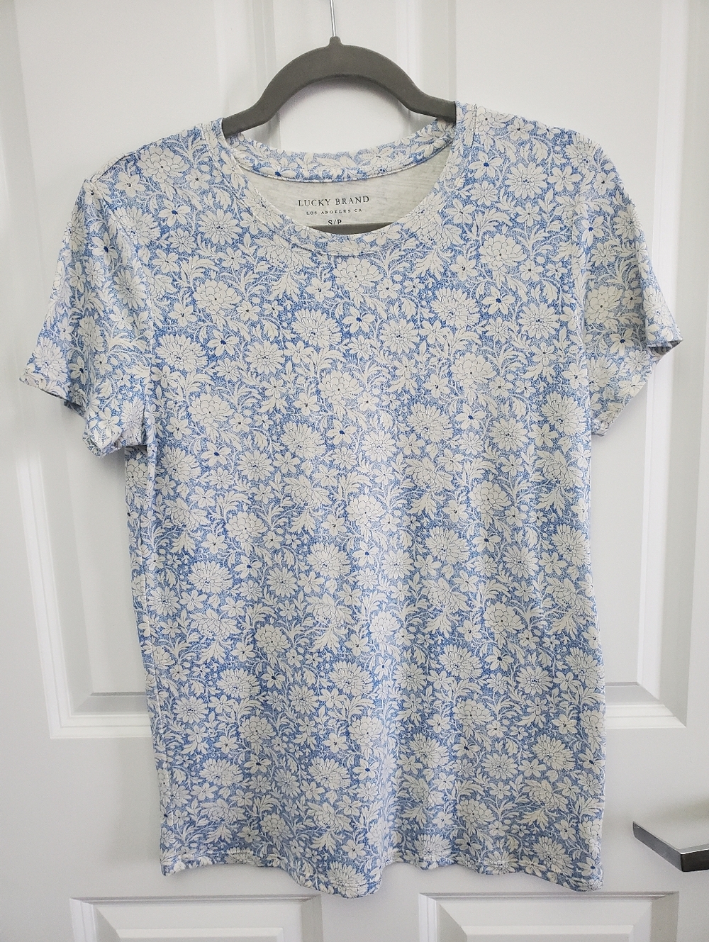 Lucky Brand Light Blue and White Floral Tee